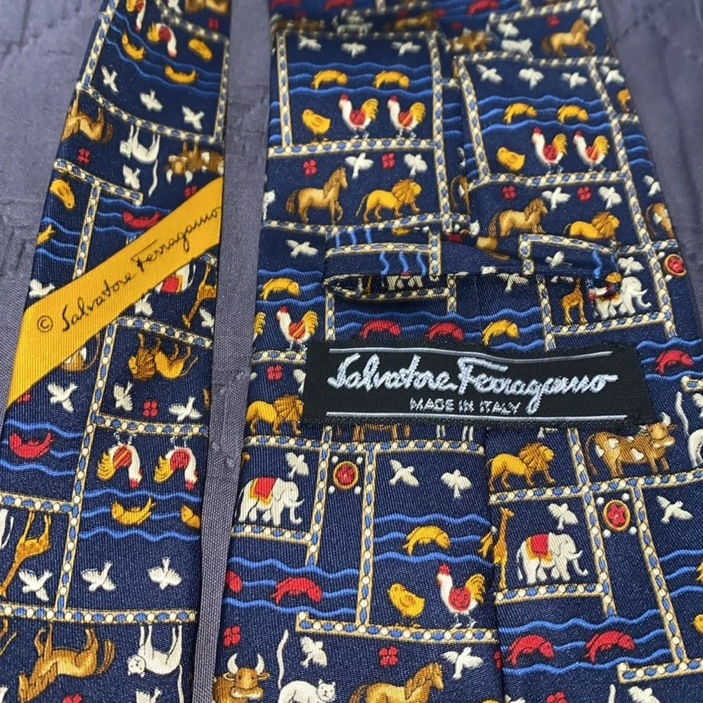 Salvatore Ferragamo tie - Picture 3 of 4